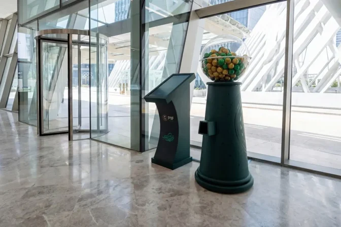 Q&A Sweets dispenser
