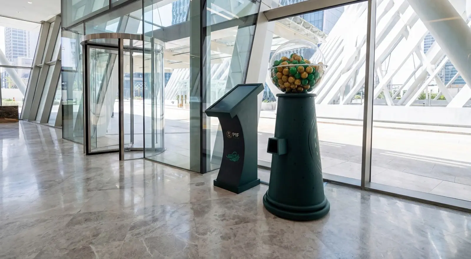 Q&A Sweets dispenser